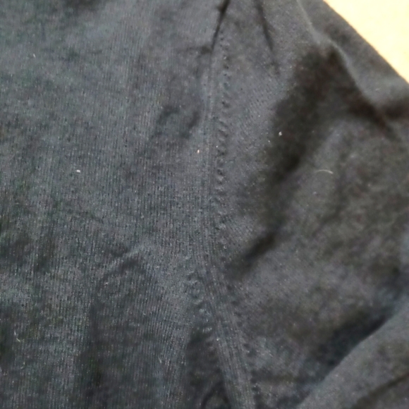 Banana Republic light sweater - Picture 3 of 7